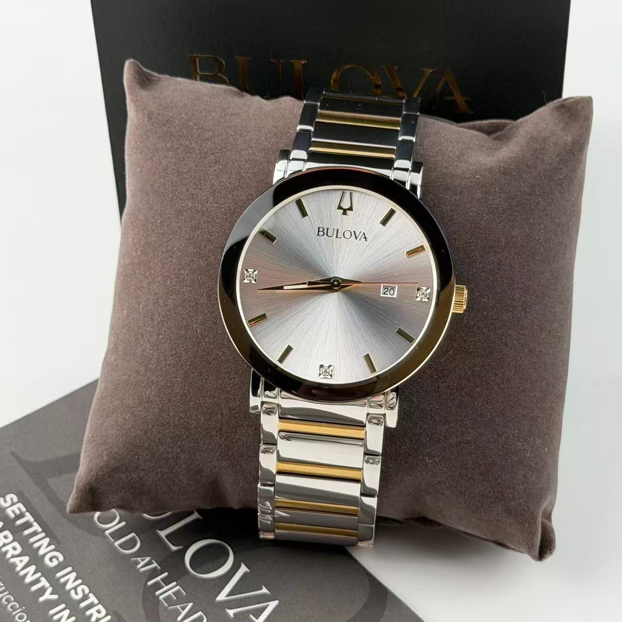 Bulova Futuro Modern 98D151 Silver Dial Stainless Steel Men’s Quartz Watch 42 mm