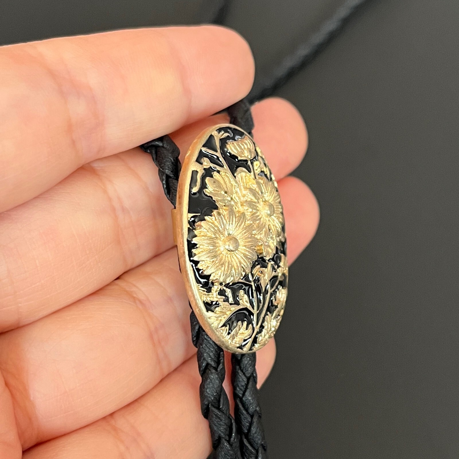 Vintage Carved Enamel Drop Glaze Chrysanthemum Bolo Tie Western Wedding Necklace