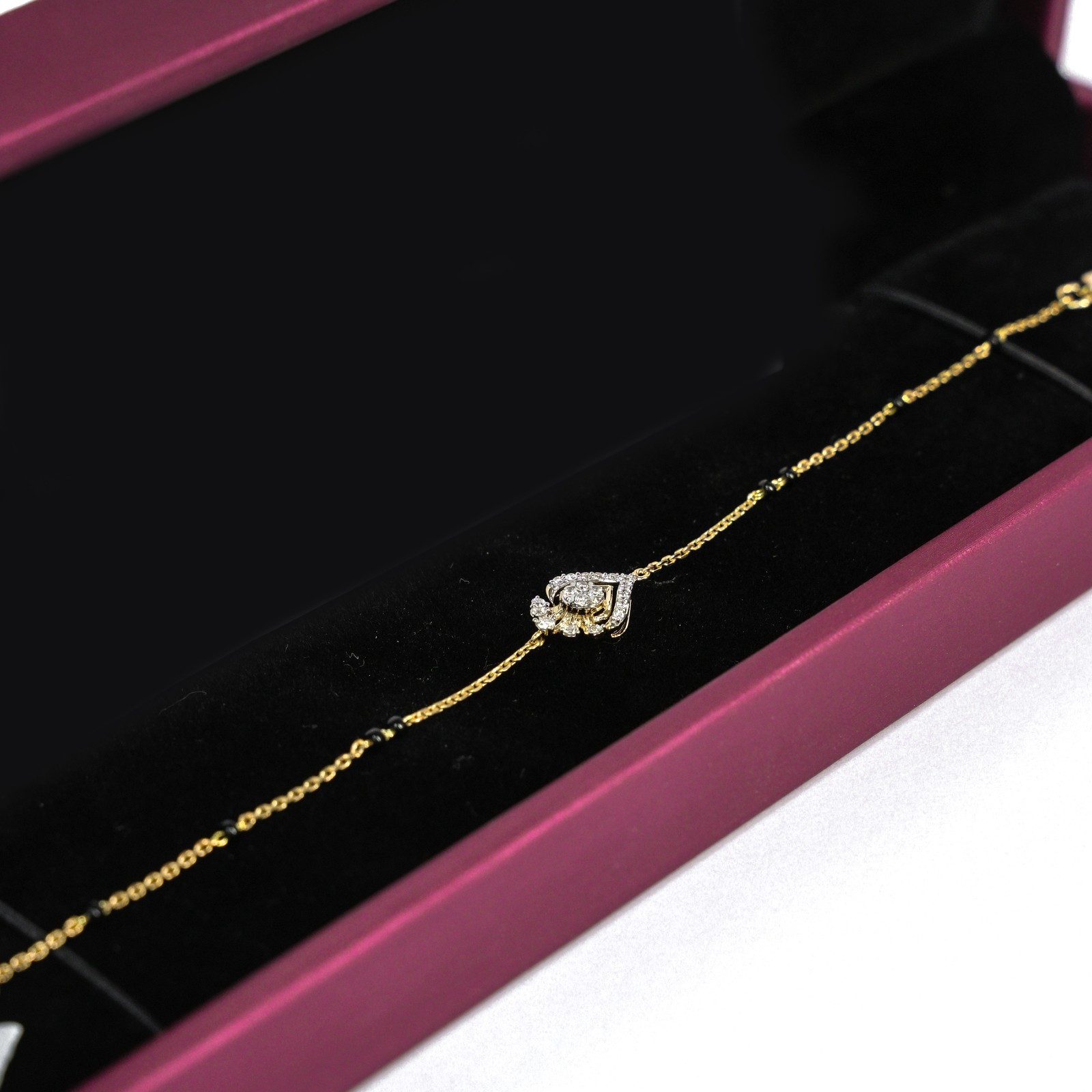 18 KARAT MANGALSUTRA BRACELET | NATURAL DIAMOND | IGI CERTIFIED | YELLOW GOLD