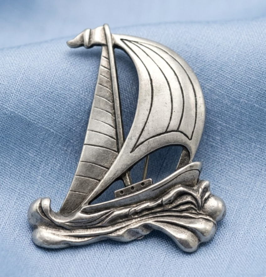 Vintage Sailboat Brooch LCD signed Silver Tone Coastal Nautical jewelry