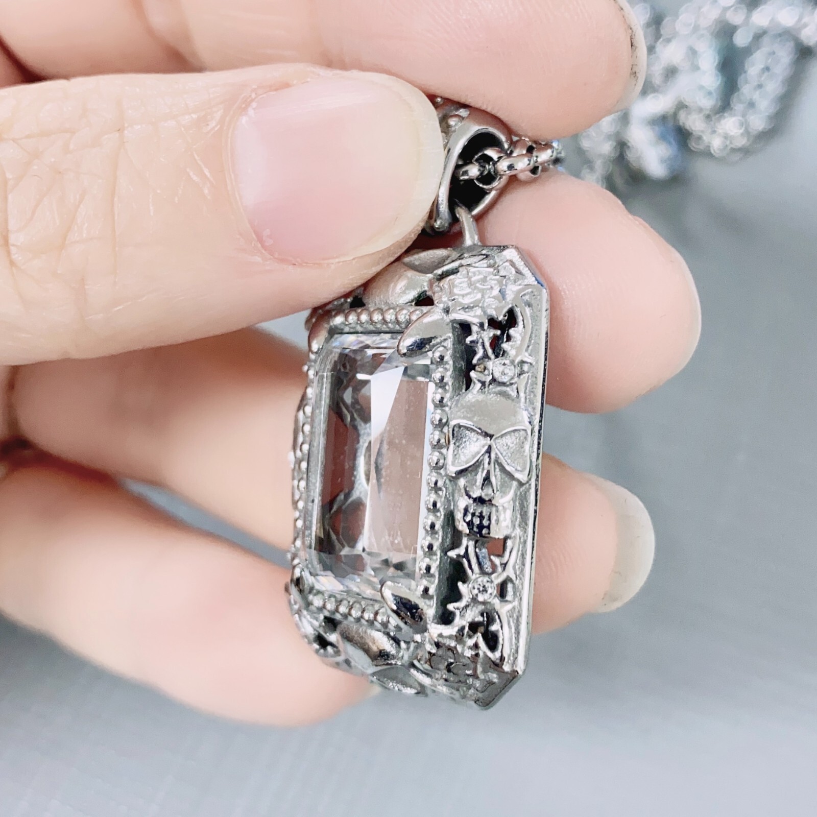skull frame necklace clear Faceted glass stainless steel pendant necklace