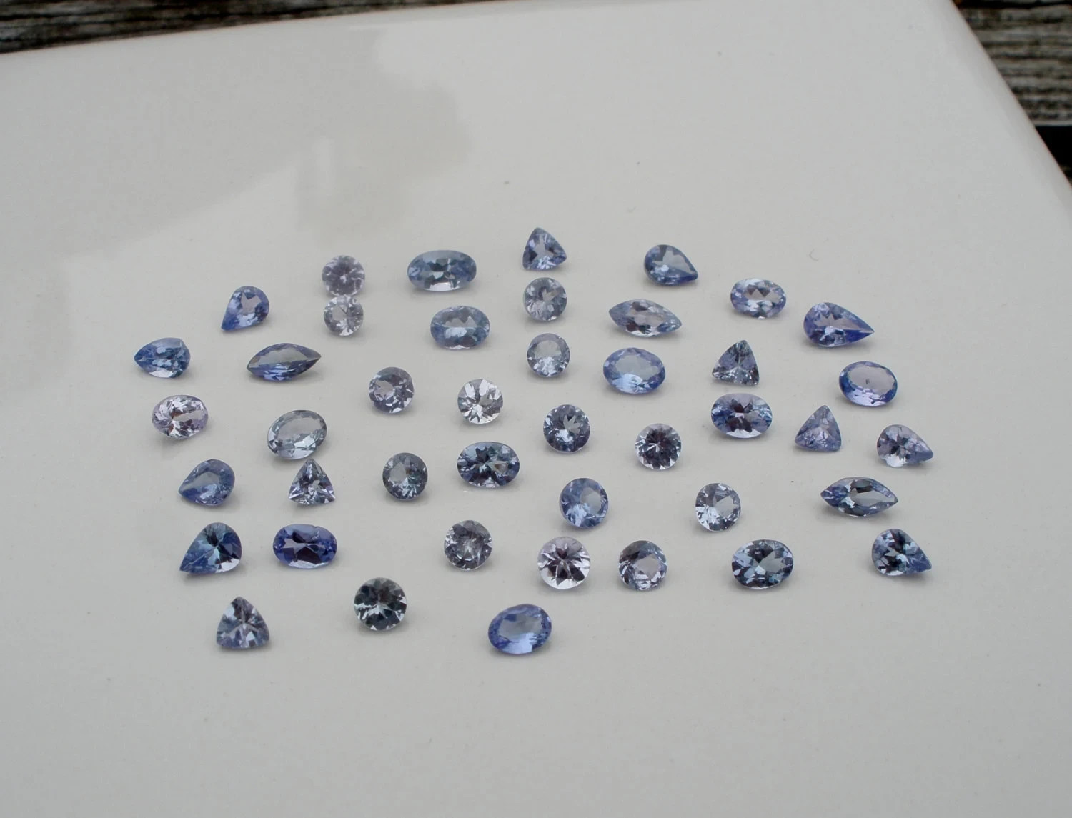 Tanzanite gem mix loose parcel over 5 carats for Jewelry, Crafts and Collecting