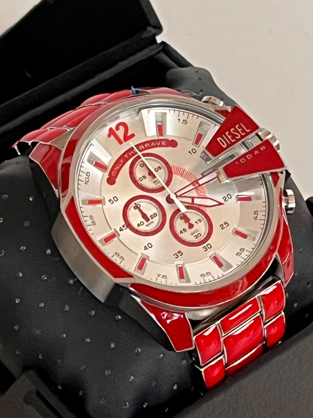 DIESEL DZ4638 Men’s Mega Chief Red Enamel Stainless Steel Watch BNWT/Box $290