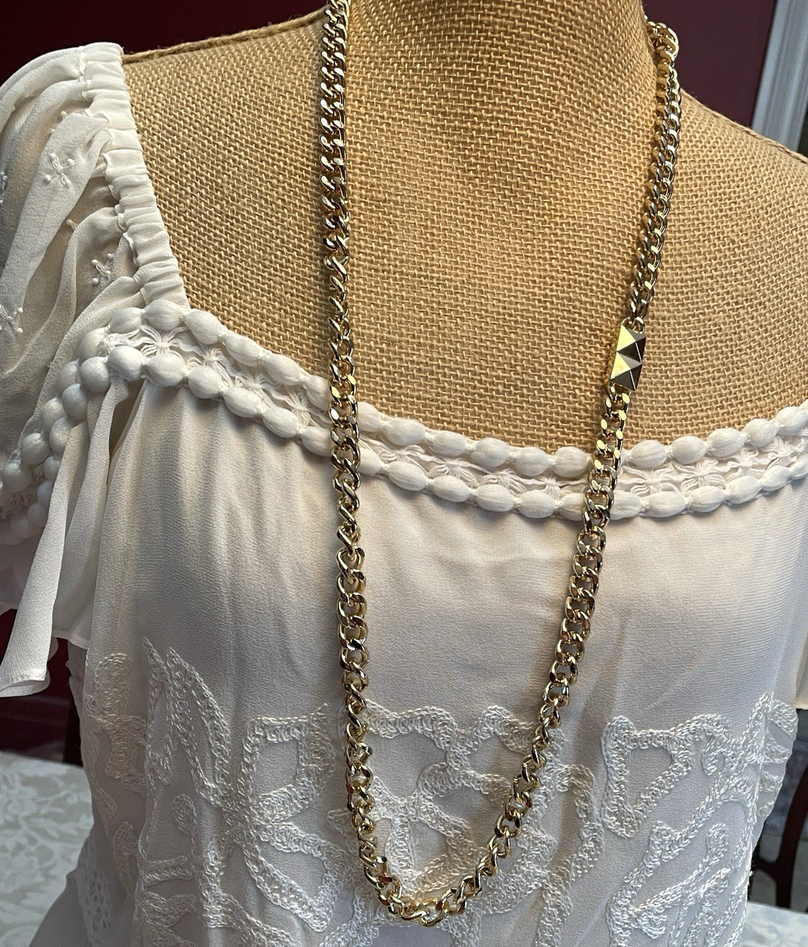 Fallon ? 36″ Heavy Goldplated Chain Necklace Magnetic Closure Cuban Link Style