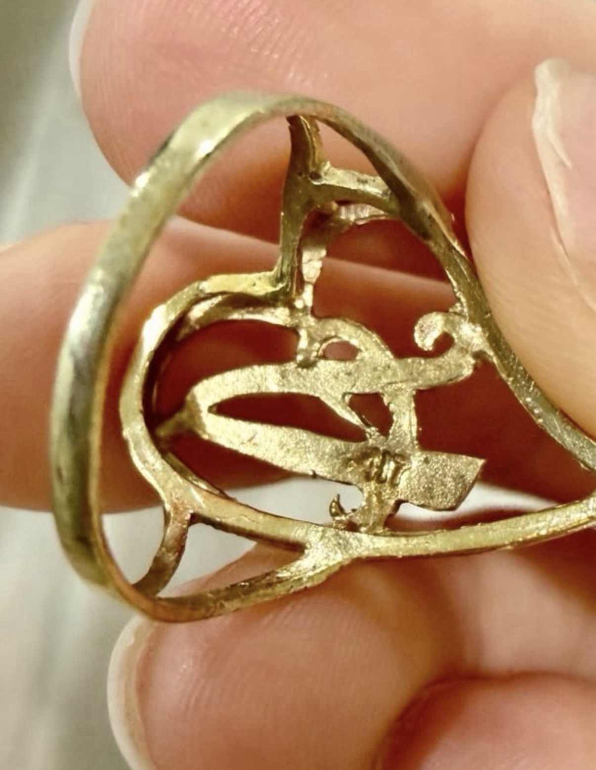 10K Yellow Gold Vintage Large Diamond Cut Initial A Heart Size 7 Ring