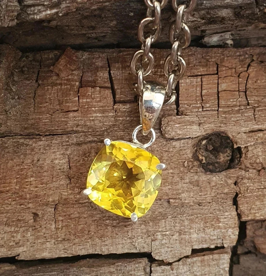 21 Ct Natural Yellow Sapphire Cushion Cut 925 Solid Silver Pendant Gemstone