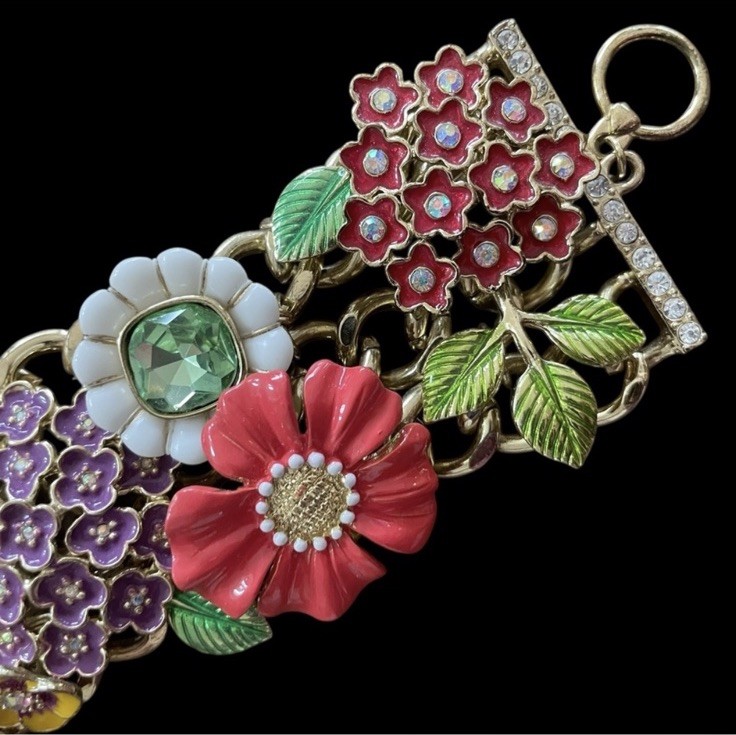 BETSEY JOHNSON Rare Floral Bouquet Gold-Tone Bracelet