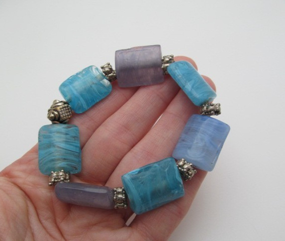 Chunky Periwinkle Purple Blue & Lilac Swirled Glass Thick 18.25mm Bracelet