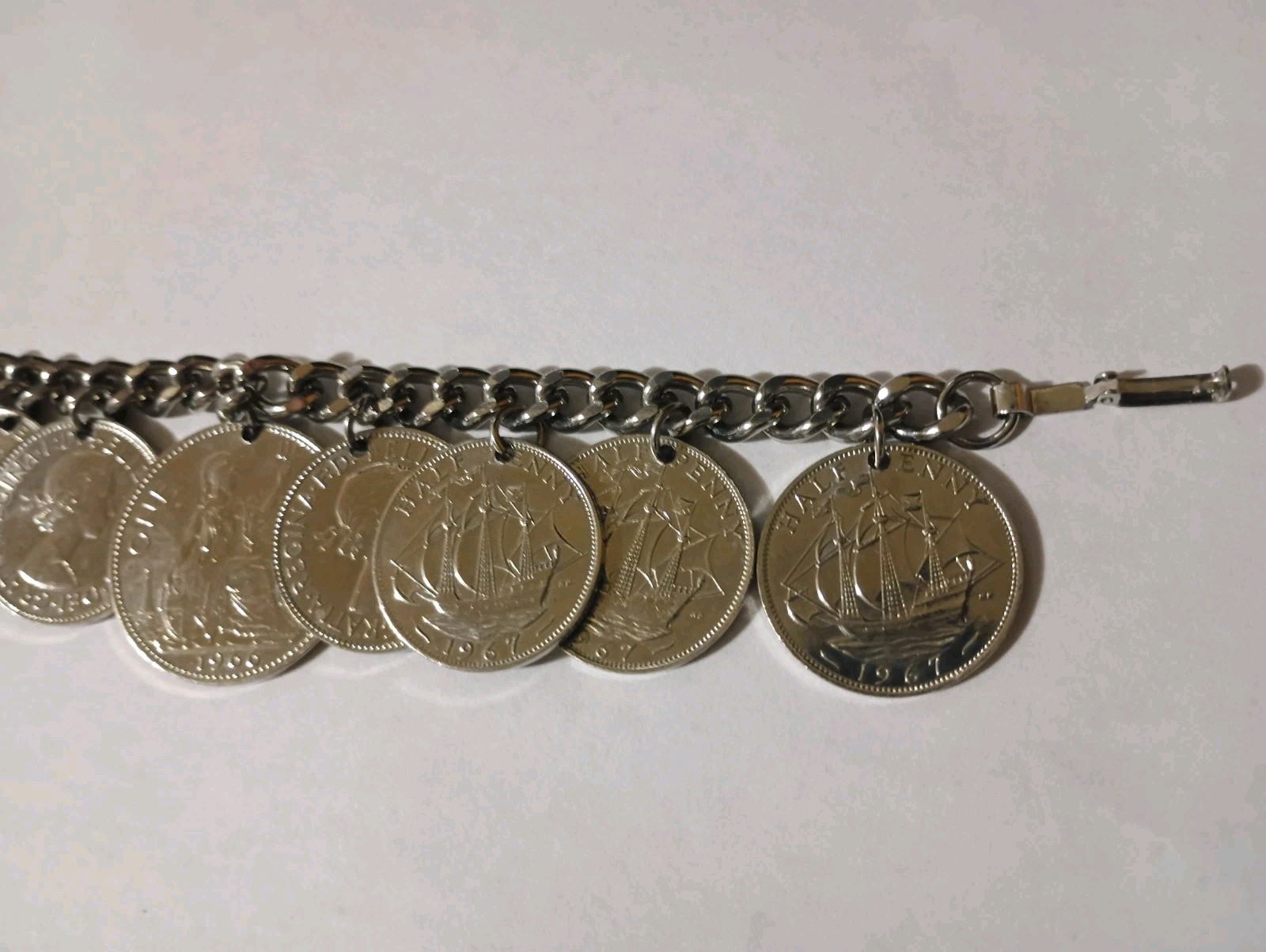 Vintage Great Britain Coin Charm Curb Link Bracelet 1966-67