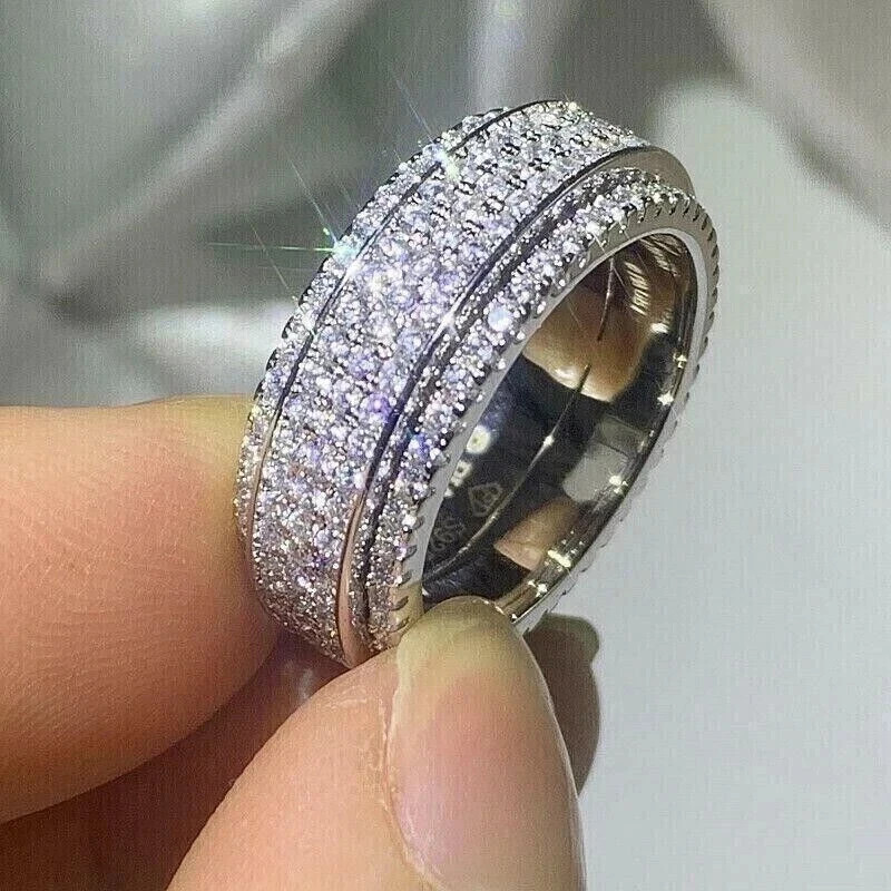 VVS1 Moissanite 2Ct Round Cut Men’s Wedding Band Ring 14K White Gold Plated