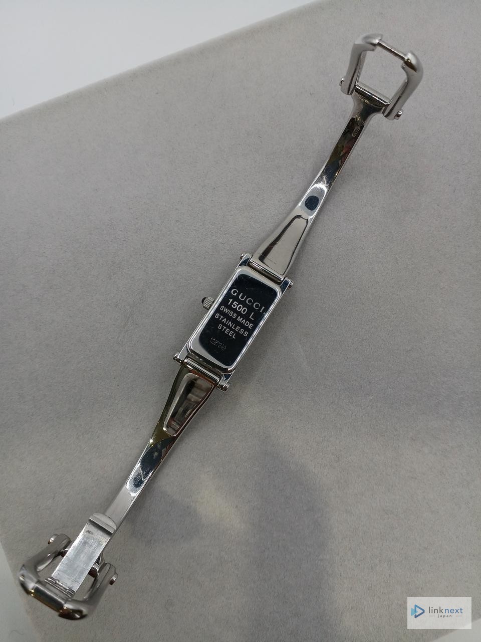GUCCI 2400L Women’s Stainless Steel Quartz Bangle Watch