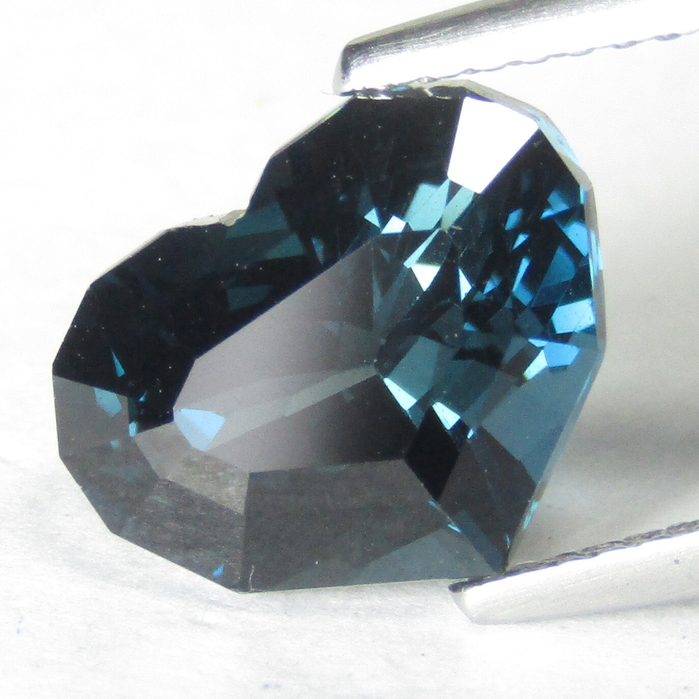 5.24Cts Ravishing Natural London Blue Topaz Heart Custom Cut Brazil Gemstone