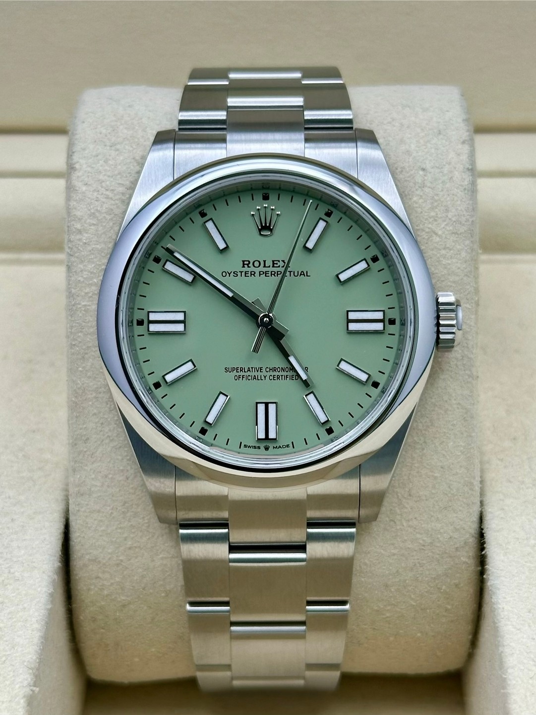 Rolex 134300 2025 Pistachio Dial Box & Papers