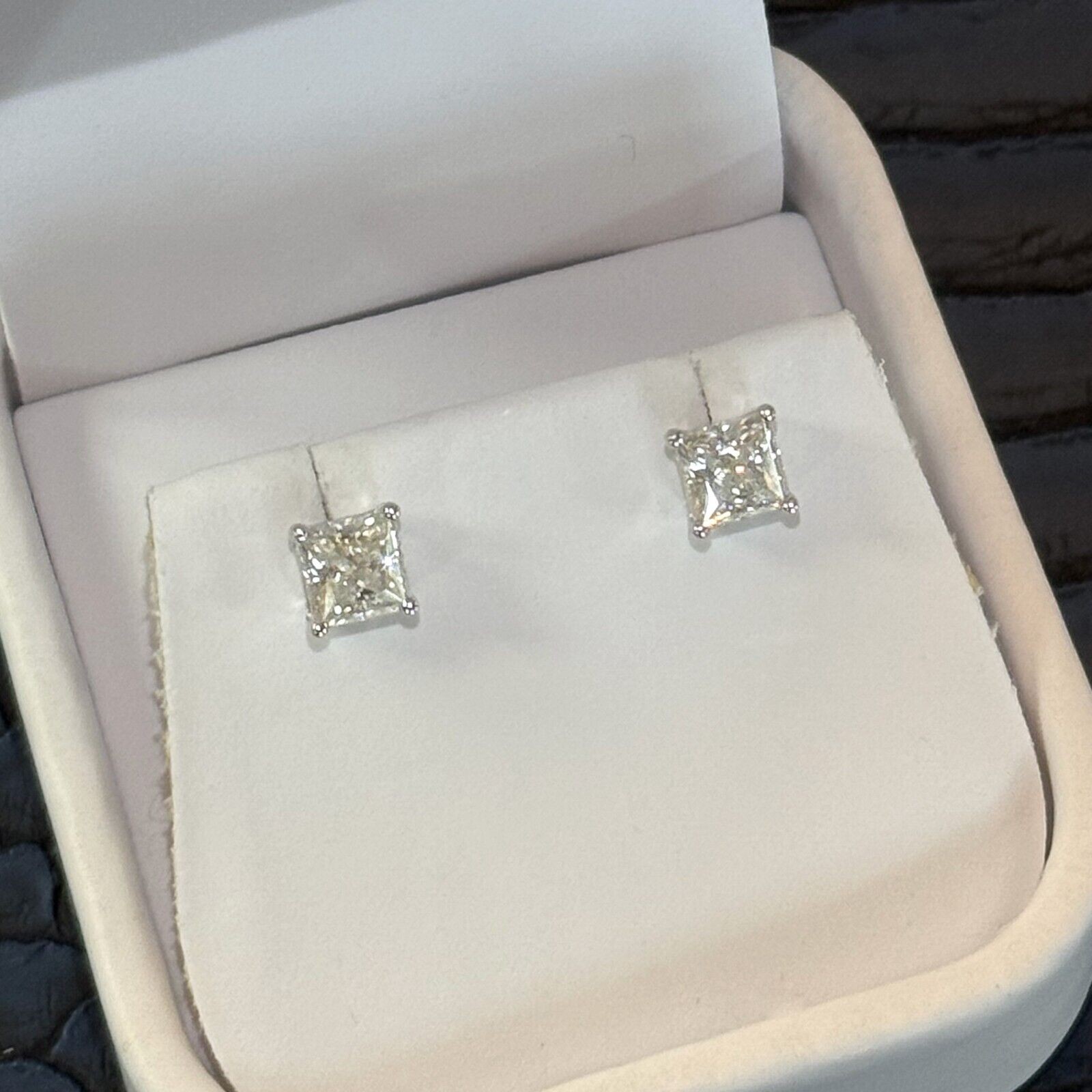 Certified VVS1 Princess Cut Moissanite Stud Earrings – 925 Silver or 14K Gold