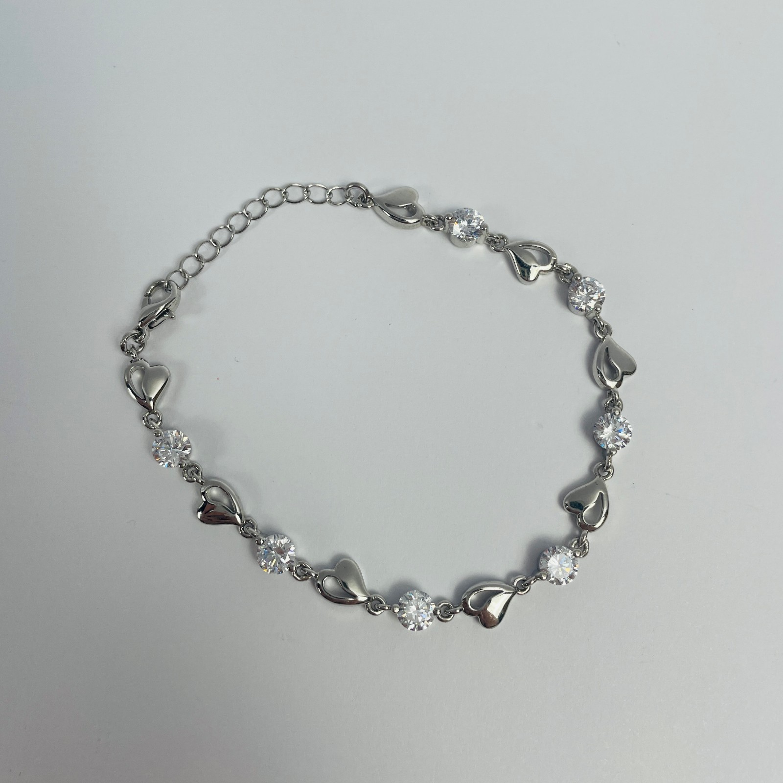 Kelanfancy Silver Tone Heart and Round Rhinestone Link Bracelet