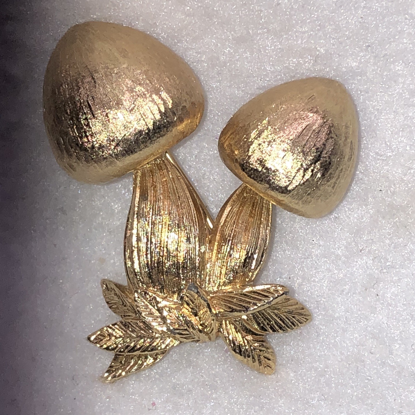 VTG Double Mushroom Signed Napier Satin Brushed Gold Tone Pin Brooch 1970s BOHO