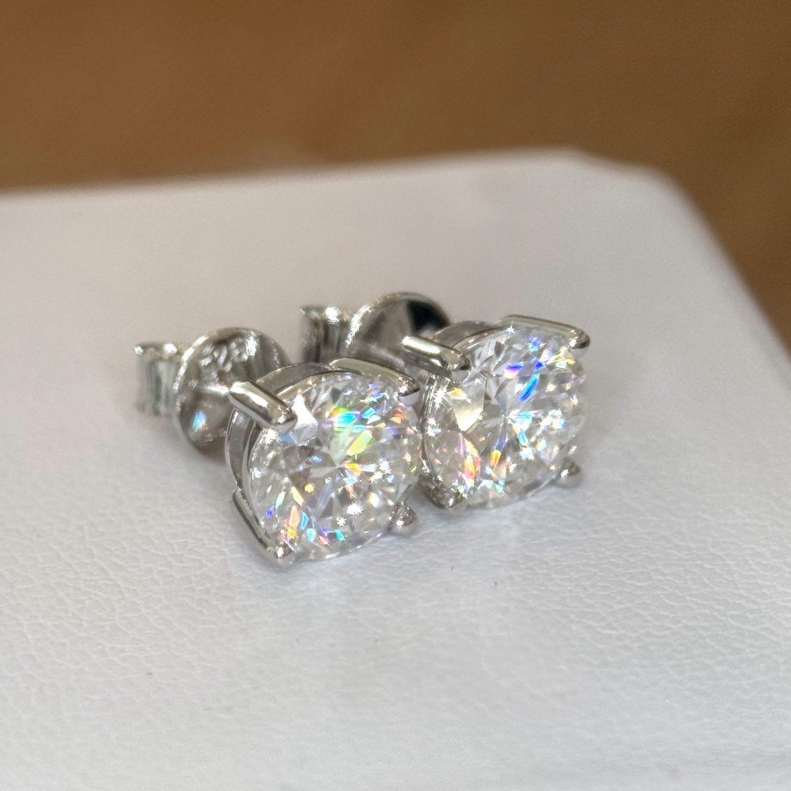 Certified D Color VVS1 Moissanite Solitaire Stud Earrings Screwback