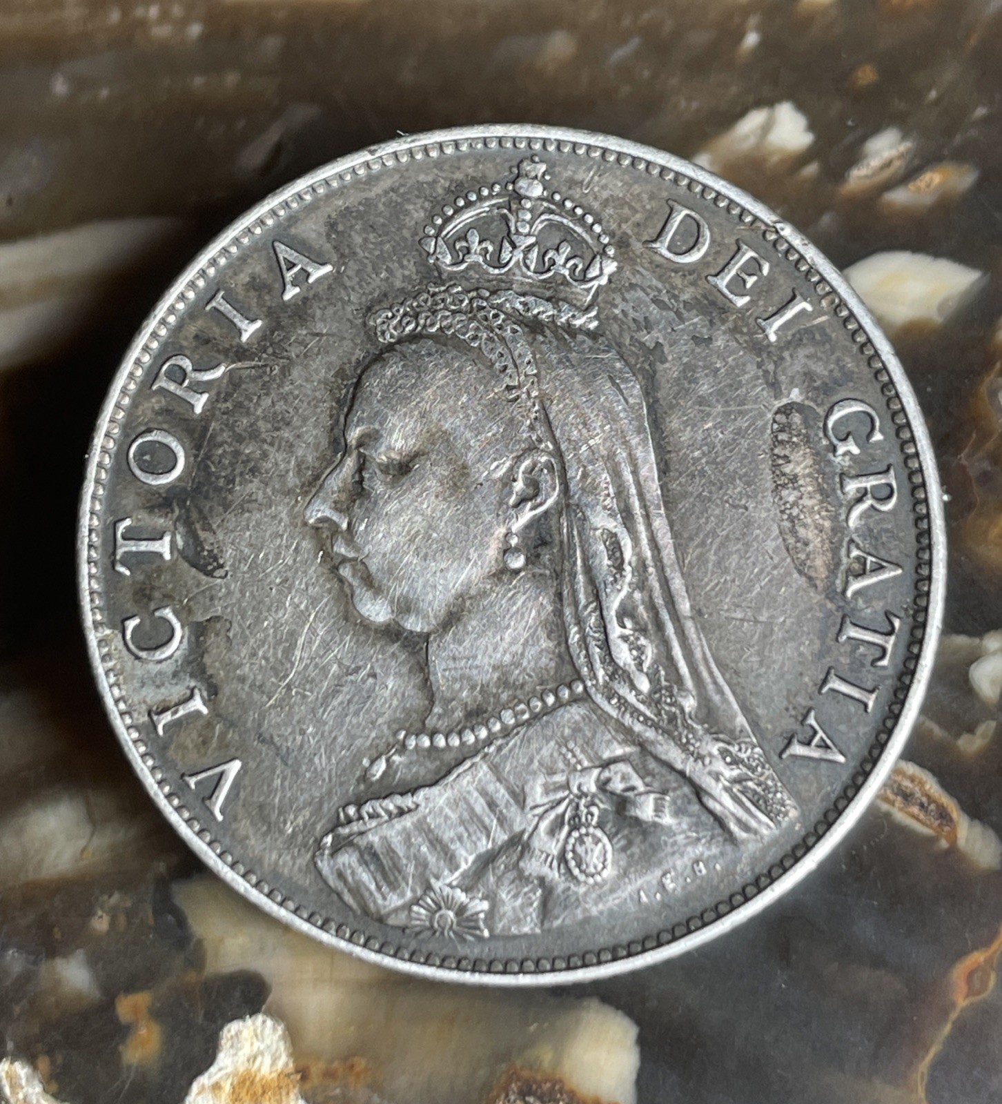 1888 Queen Victoria Great Britain Silver Florin Coin Brooch Pin