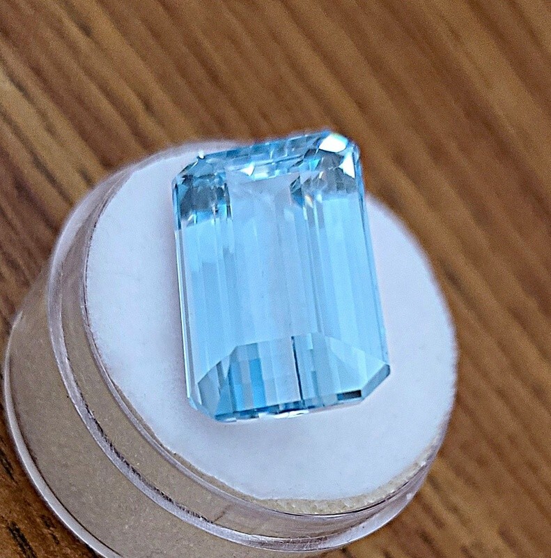 Blue Topaz 19.26 Ct Swiss Blue Topaz Emerald Cut Loose Stone Gemstone 18 X 12