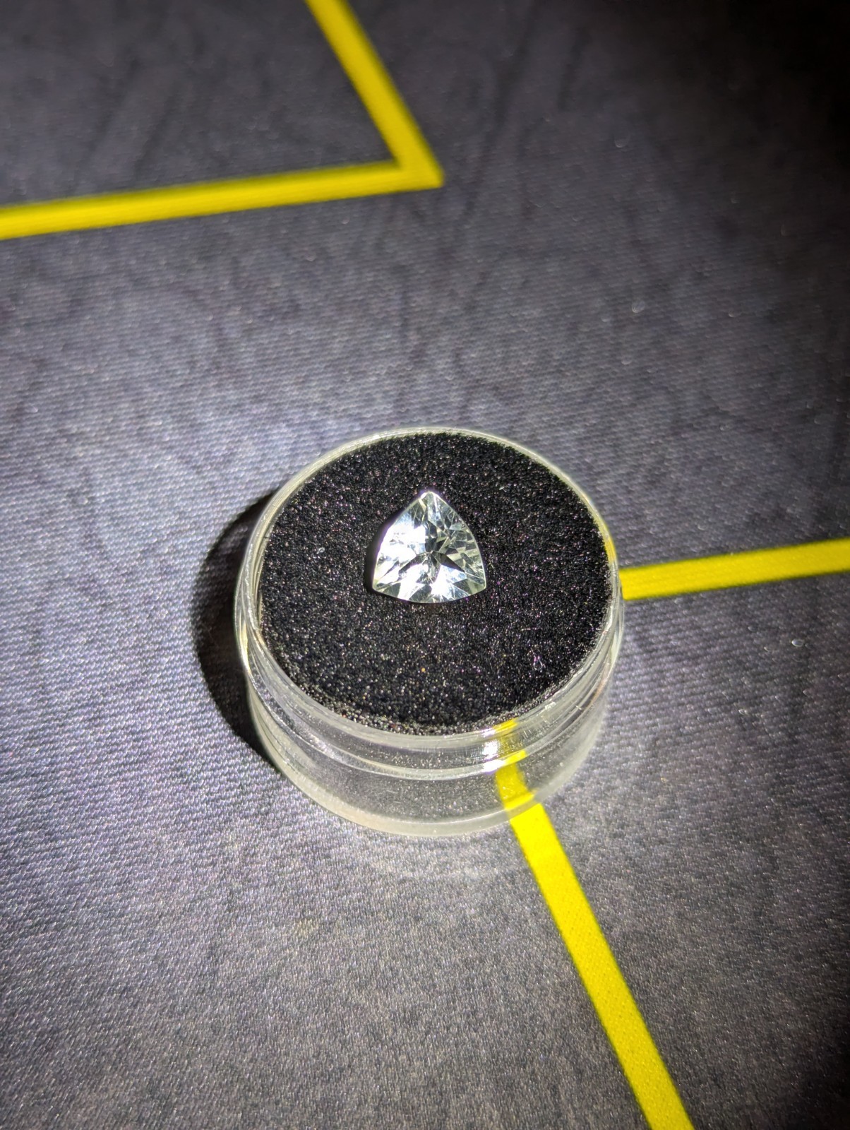 1.49ct 8.2x8mm VVS Trillion Natural Very Light Green Amethyst – Loose Gemstone