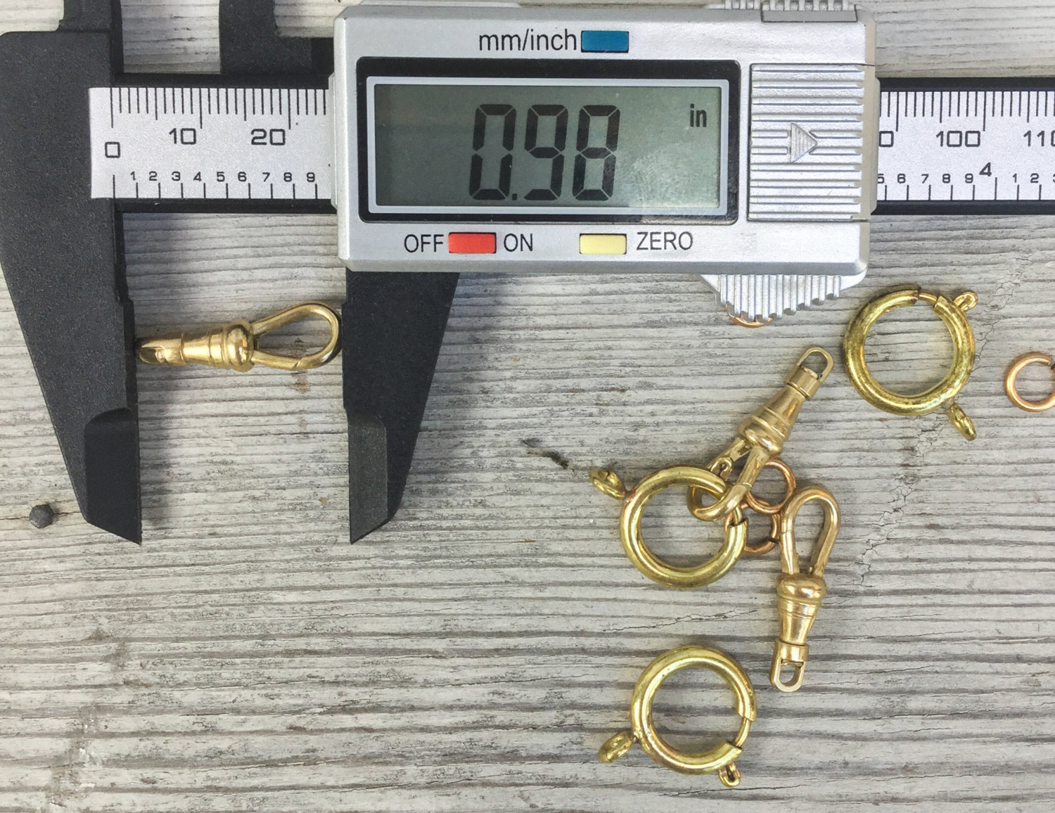 1 Set Gold Tone Spring Ring & Swivel Clip w Jump Rings. Clasps
