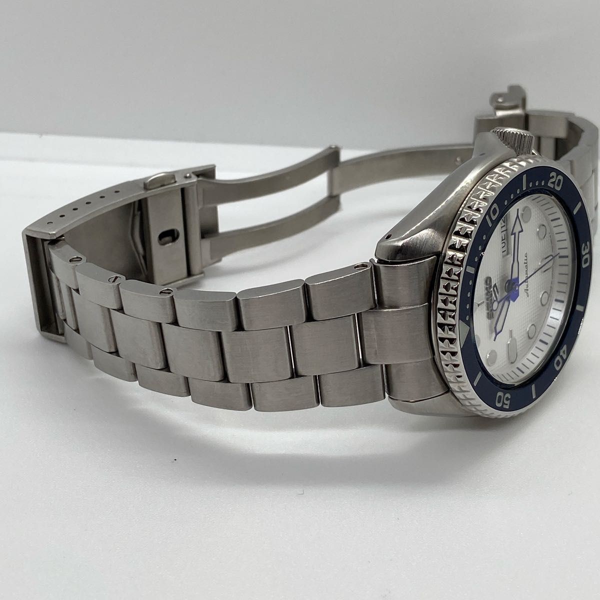 SEIKO Seiko 5 Sports SBSA109 Automatic Limited White Watch