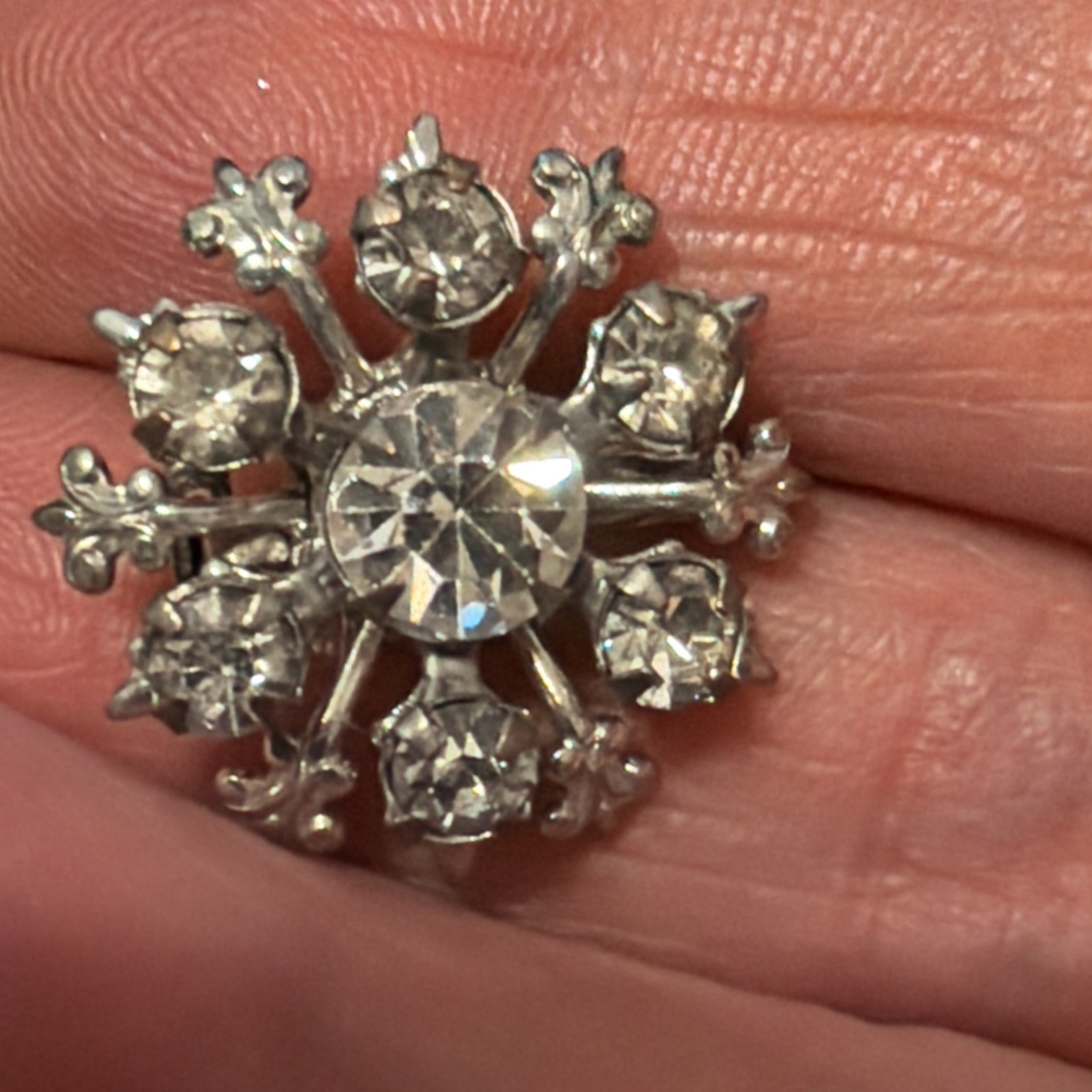Mid-Century Unsigned Rhinestone Rosette Pin