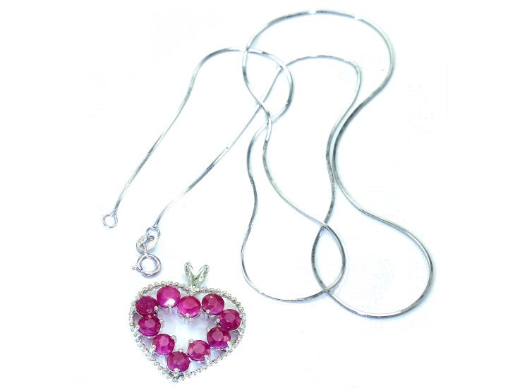 2.86ct Ruby Necklace in 18K White Gold
