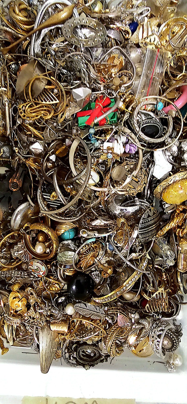 Jewelry Lot Good Wear Resell Brooch Art Estate Vintage Modern 5 Pc NO Junk – BUY