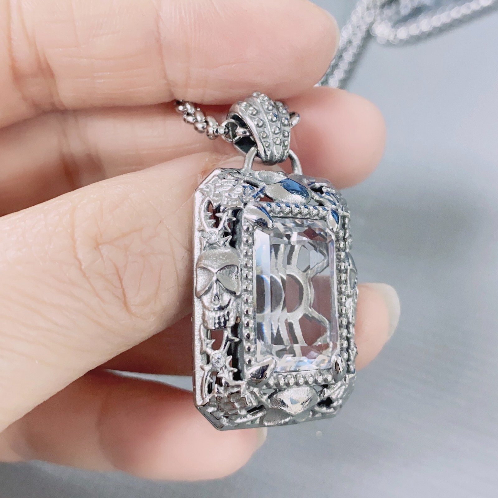 skull frame necklace clear Faceted glass stainless steel pendant necklace