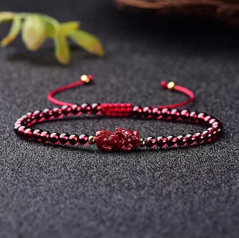 Natural Garnet Pixiu Crystal Gemstone Bead Bracelet for Good Luck Success Wealth