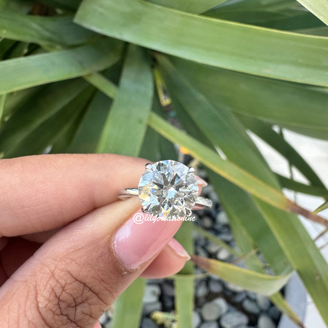 5Ct Round IGI Certified Lab Grown Diamond Engagement Ring Petal Design Platinum