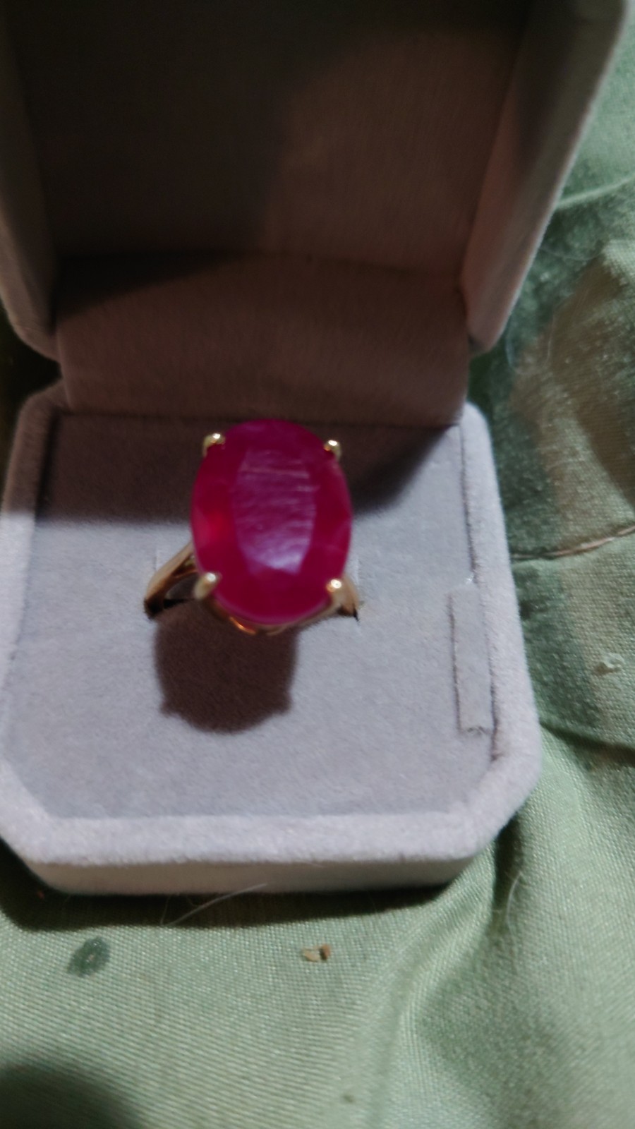 9 carat Gold 12 Carat Natural Oval Ruby Ring UK Size M