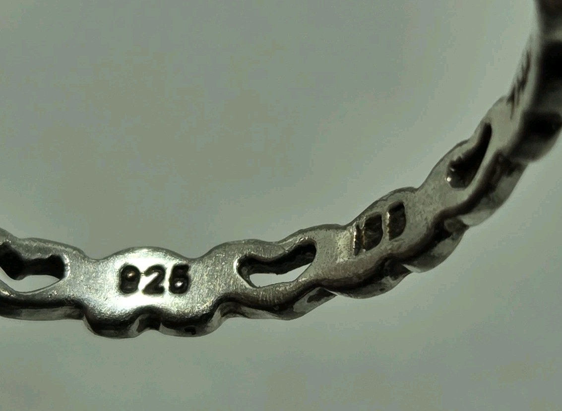 Sterling Silver 925 Alternating Open Closed Hearts Ring Size 8.5 Dainty Thailand