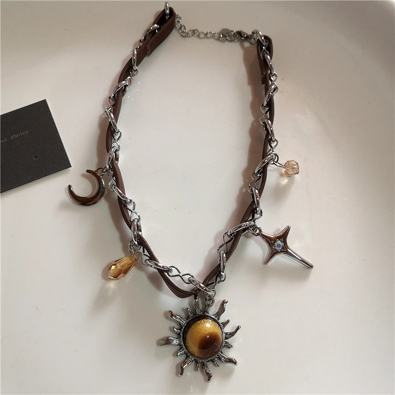 Women’s Vintage Leather Stone Pendant Beaded Choker Chain Necklace Y2K Jewelry
