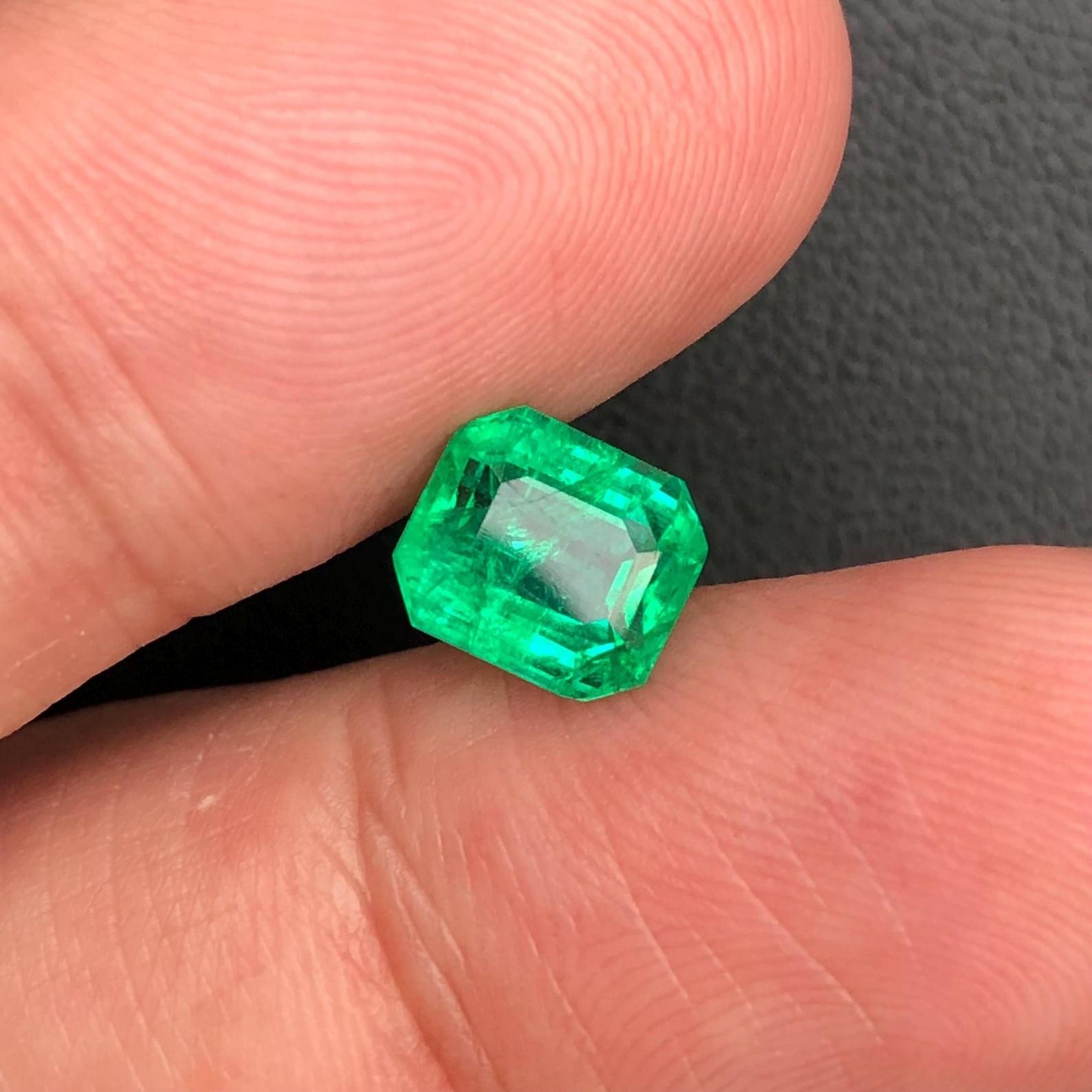 Flawless Natural 4.55 Ct Green Emerald GIE Certified Emerald Cut Loose Gemstone