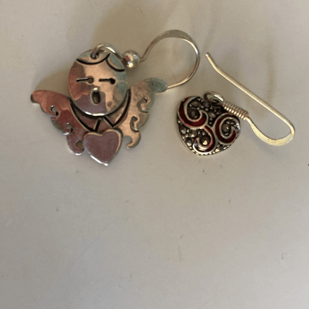 Lot of 8 Single Earrings- none match! 14K Gold 925 Silver and Mixed Materials