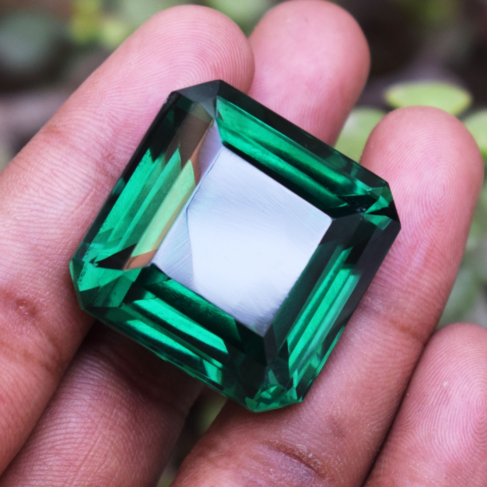 136.35 CT Muzo Green Emerald Octagon Cut Flawless Certified Loose Gemstone