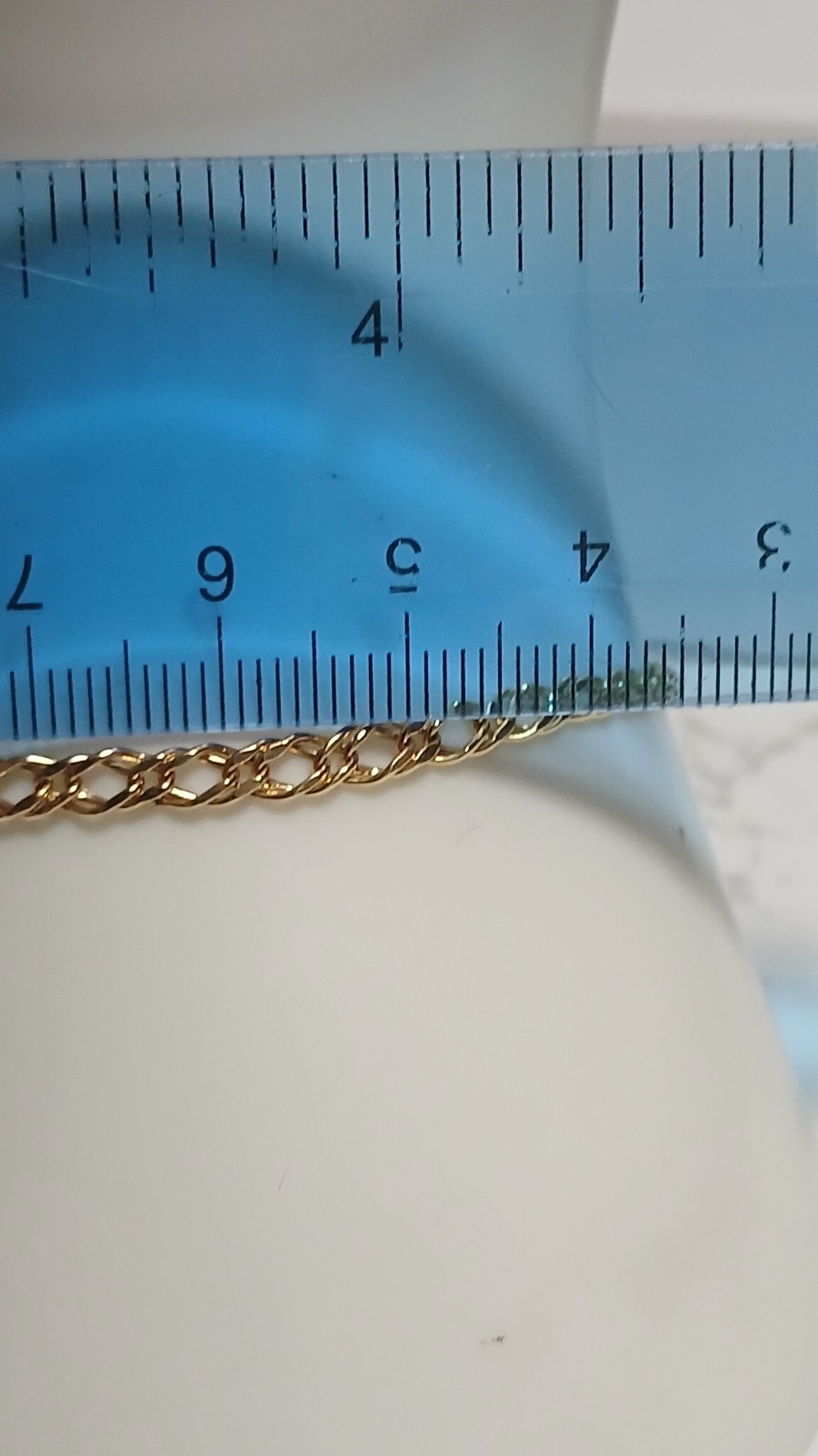9ct Yellow Gold Bracelet.