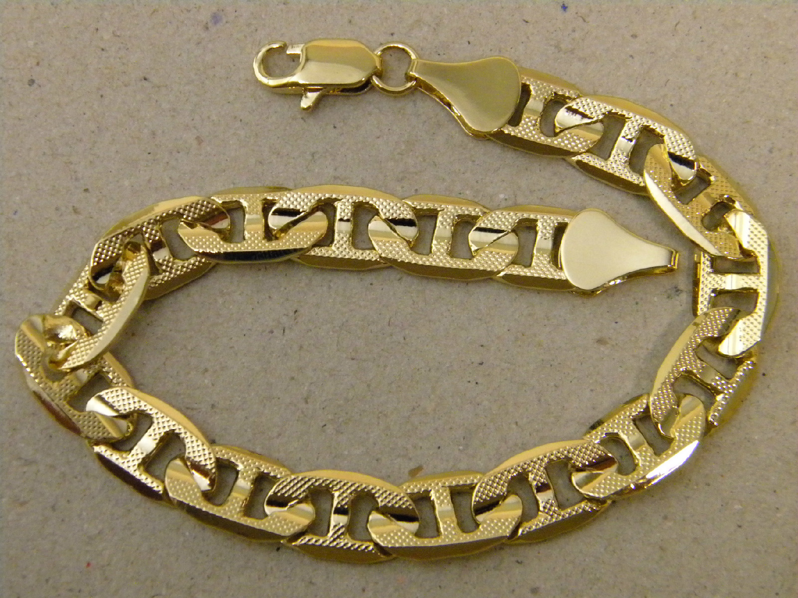 Men’s Lady’s 9in inch Concave Mariner Link Yellow Gold Plated Bracelet 10mm Wide