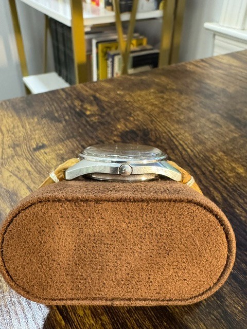 Vintage Seiko 7006-8007 Gray Sunburst Dial Watch Day Date