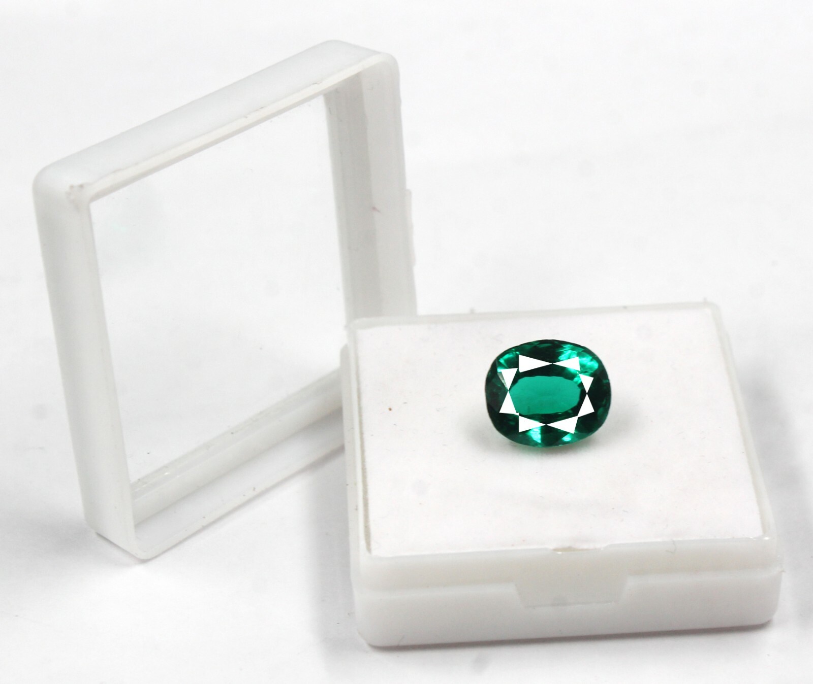 7.35 Ct Certified Oval Cut Zambia Natural Eye Clean Green Emerald Gemstone AKG