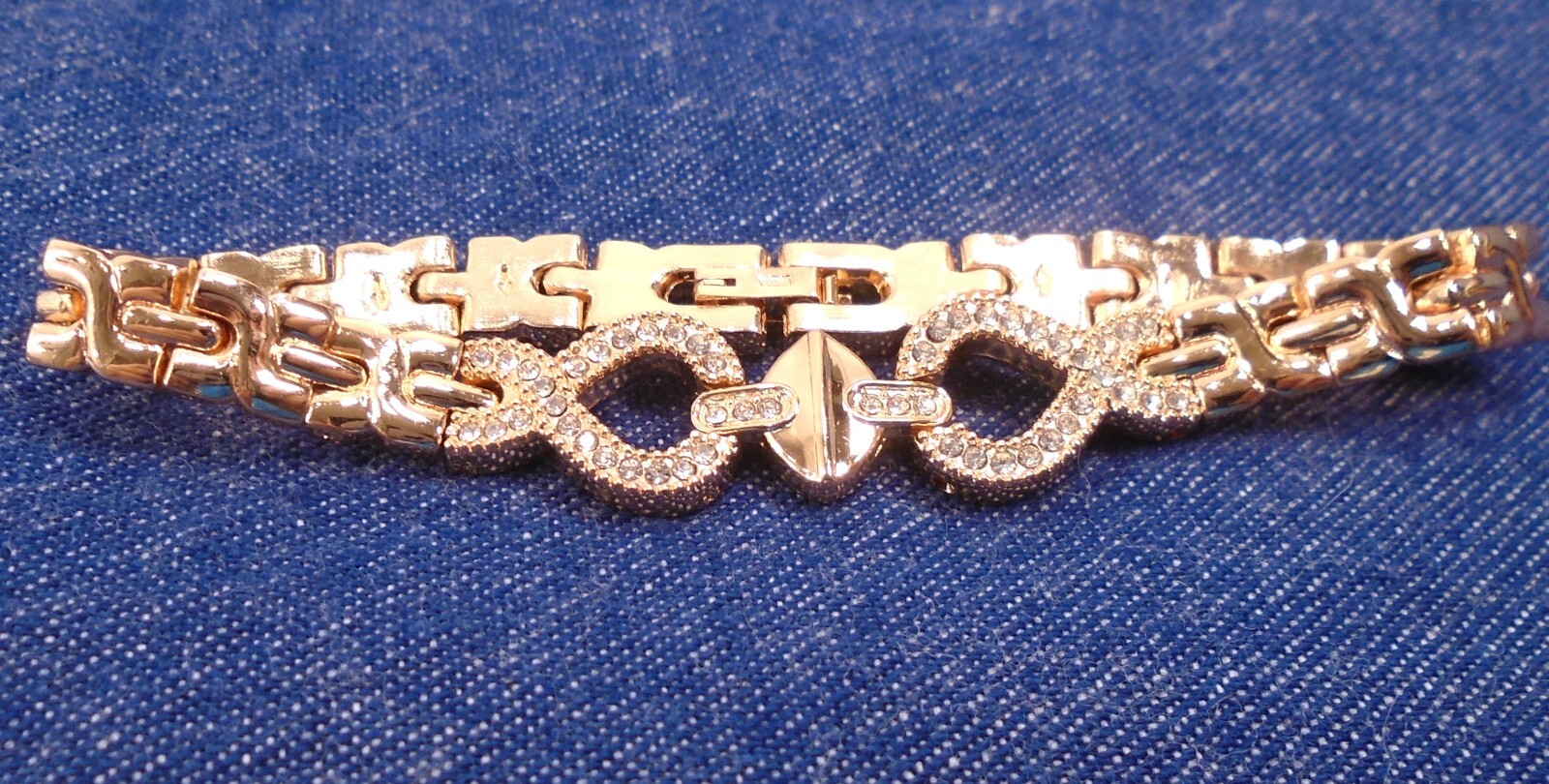 Rose Gold Colored Rhinestone Link Bracelet Fold Over Clasp 7.5″