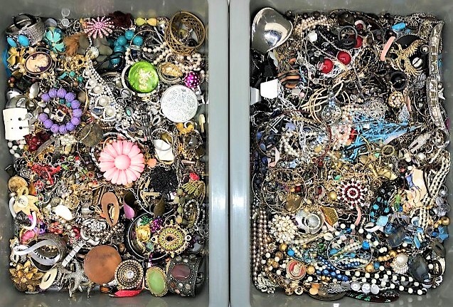 10 Pounds Unsorted Jewelry Making Lot Some Wearable Resell Mixed In Junk Tangled