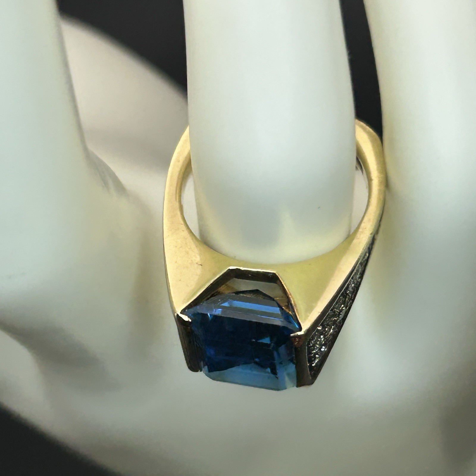 Vintage 14K Yellow Gold Emerald Cut Blue Topaz Pave Diamond Cocktail Ring Size 6