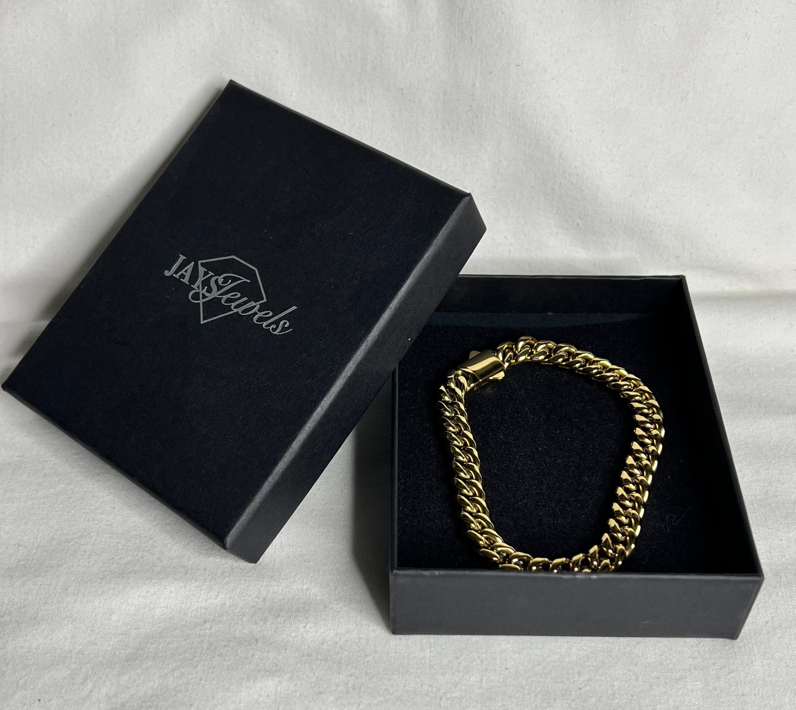 22″ / 10mm Necklace + 8″ / 7mm Bracelet – 18K YGF Cuban Chains – Matching Set