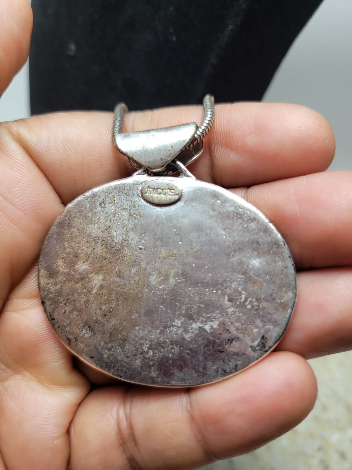 Chico’s Signed Silver Tone Mother of Pearl Pendant Necklace Snake Chain