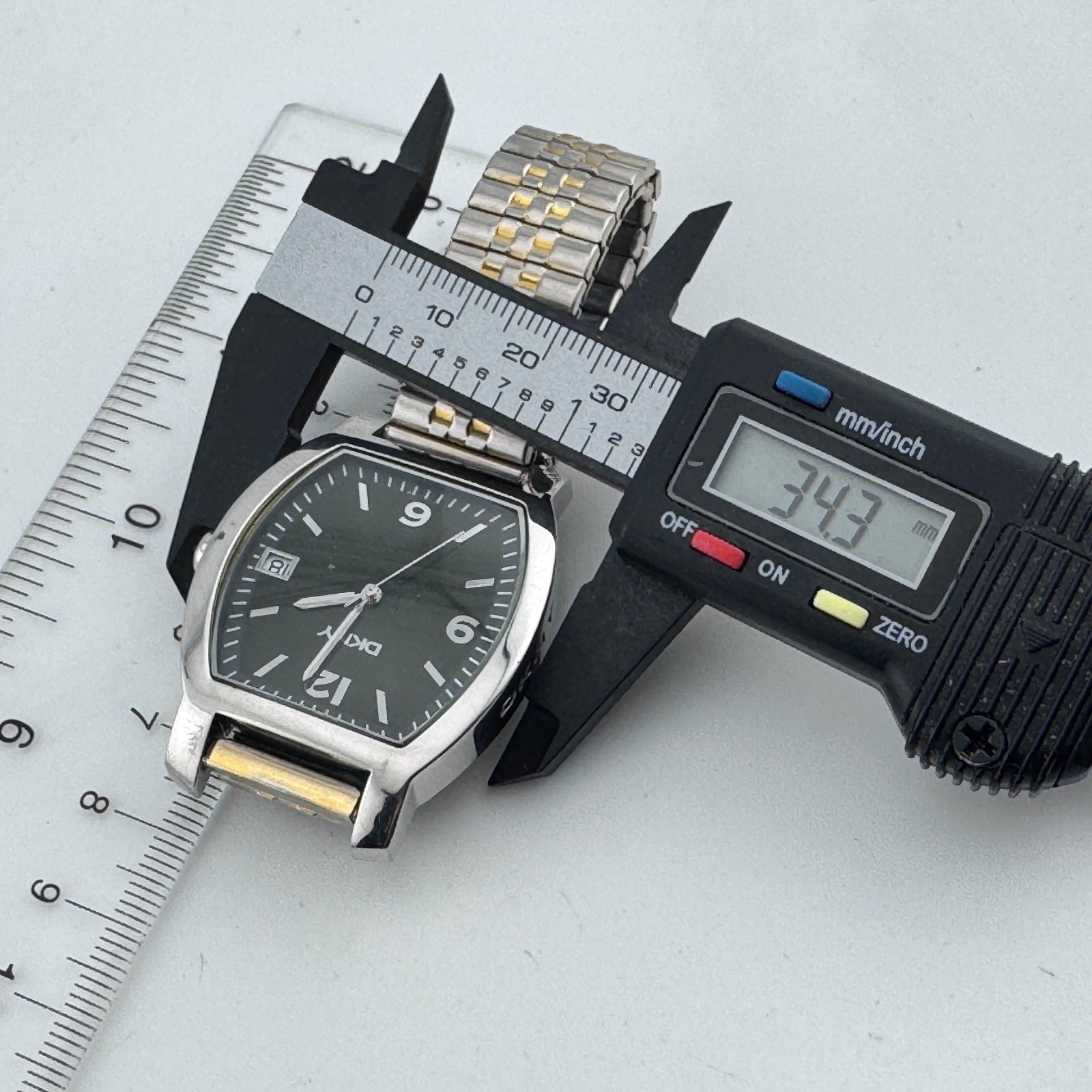DKNY Watch Quartz NY-1046 Unisex 50m Silver Steel Green Stretch Analog New Batte