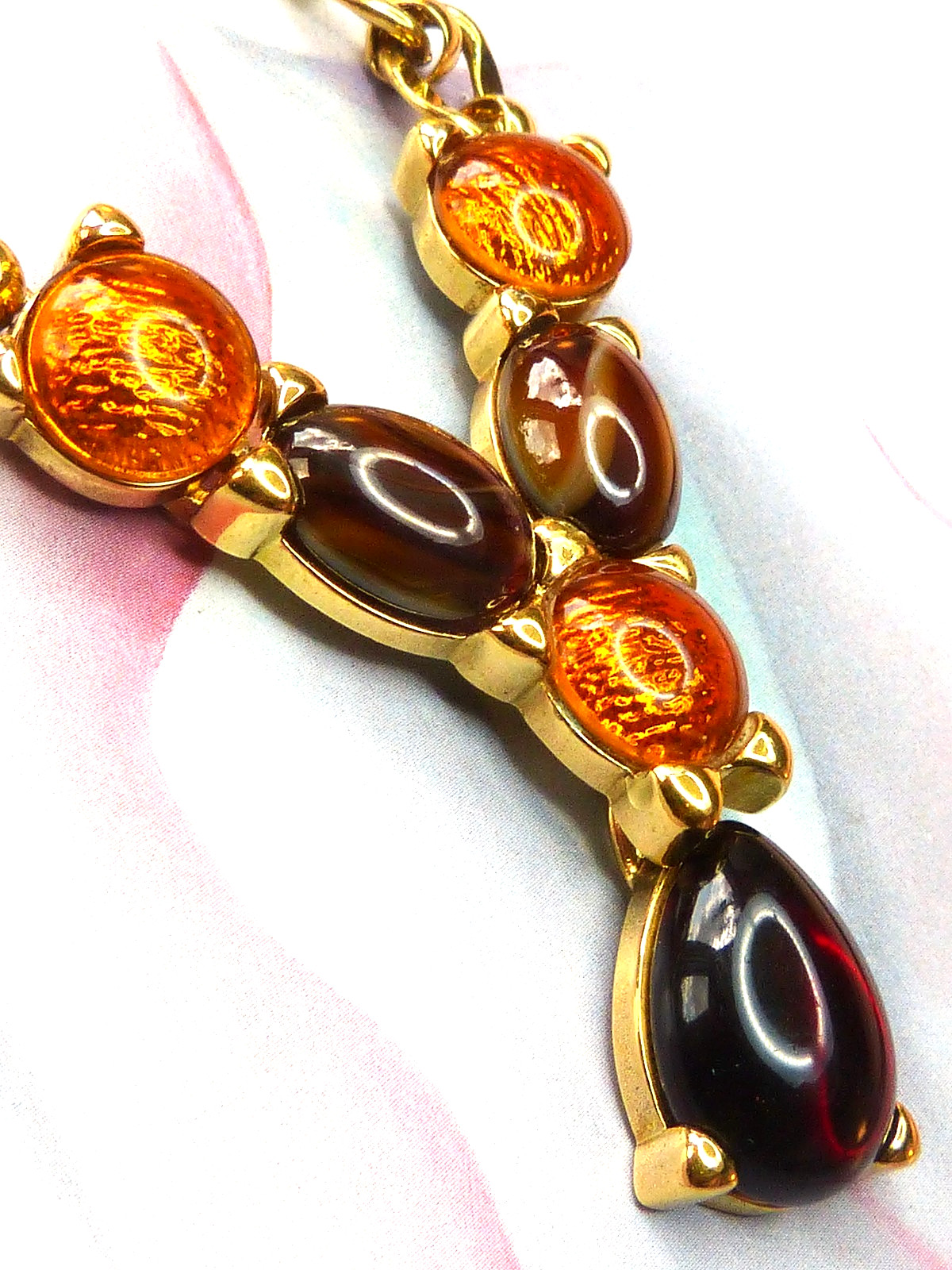 MONET Necklace Vintage 1980s Gold-plated Red Gold Foil-backed Glass Cabouchons
