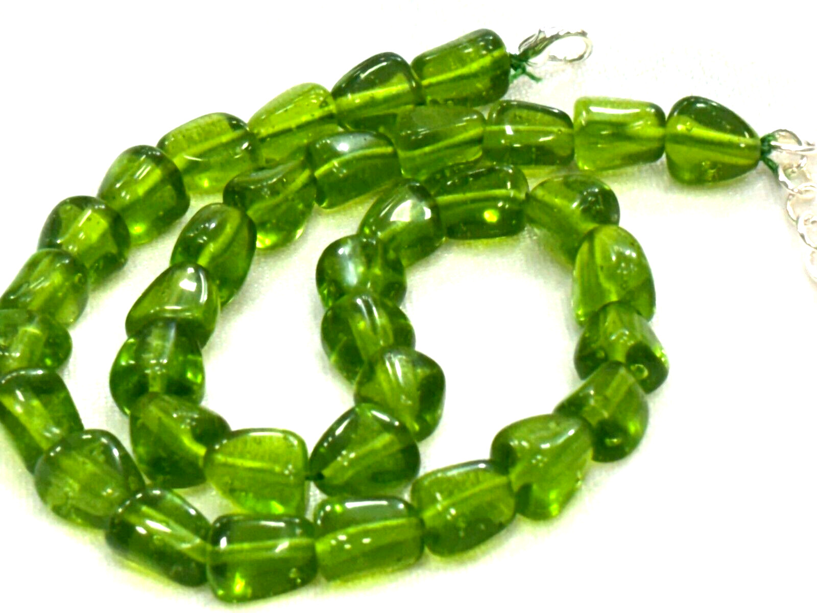 Peridot Quartz Nuggets Smooth 10 mm Gemstone Beads 18″Inch 1 Necklace